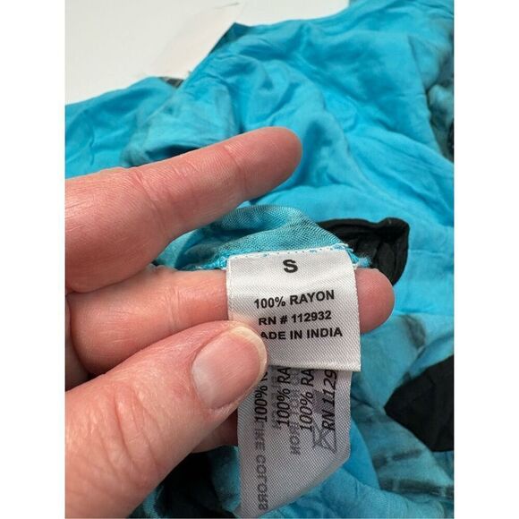 Blue & black tie dye off shoulder cover up nwt size small - Picture 6 of 6